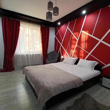 חונדוארה Studio Central מראה חיצוני תמונה